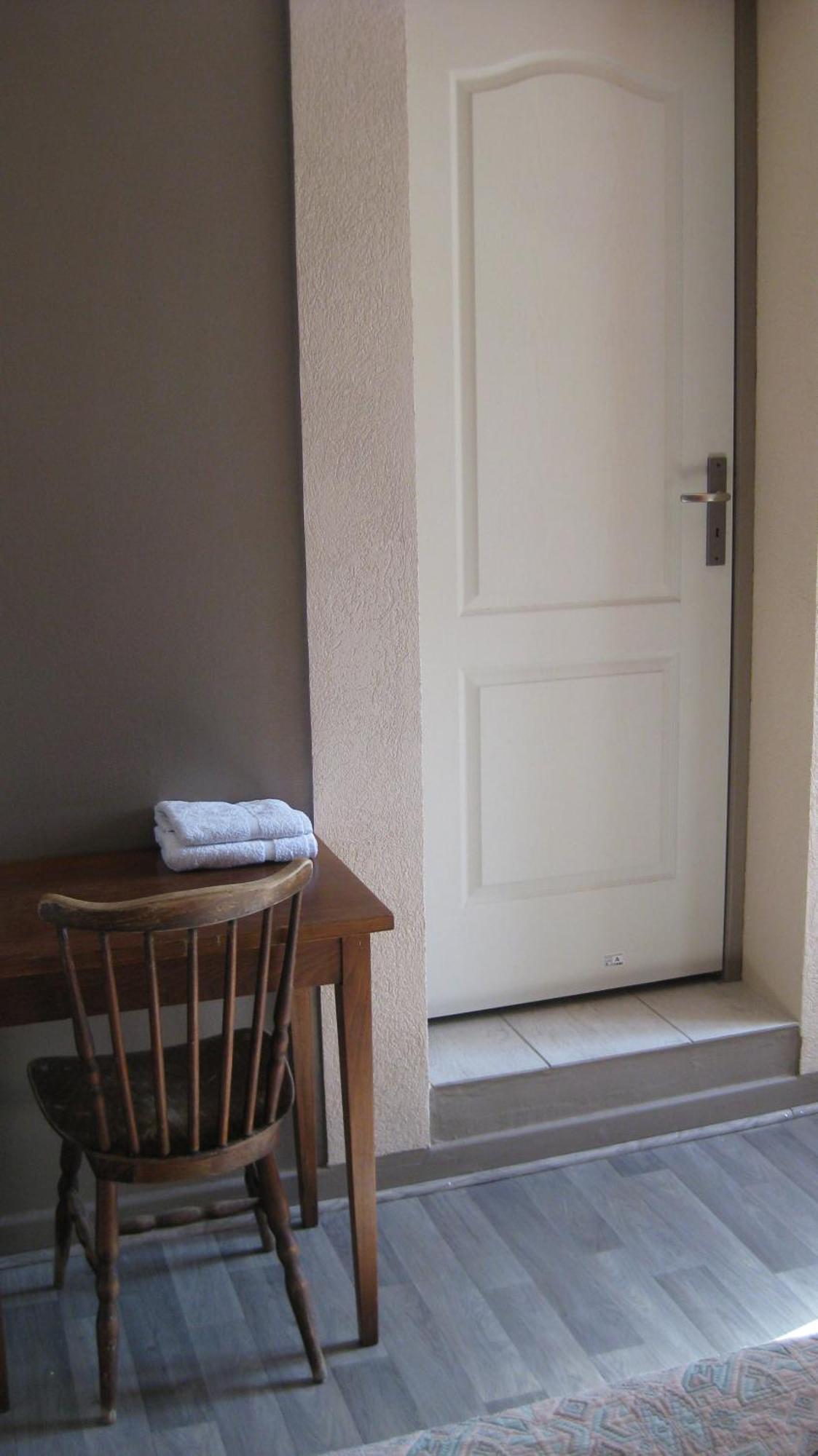 Hotel Le Cosy Pont-de-Cheruy Ngoại thất bức ảnh