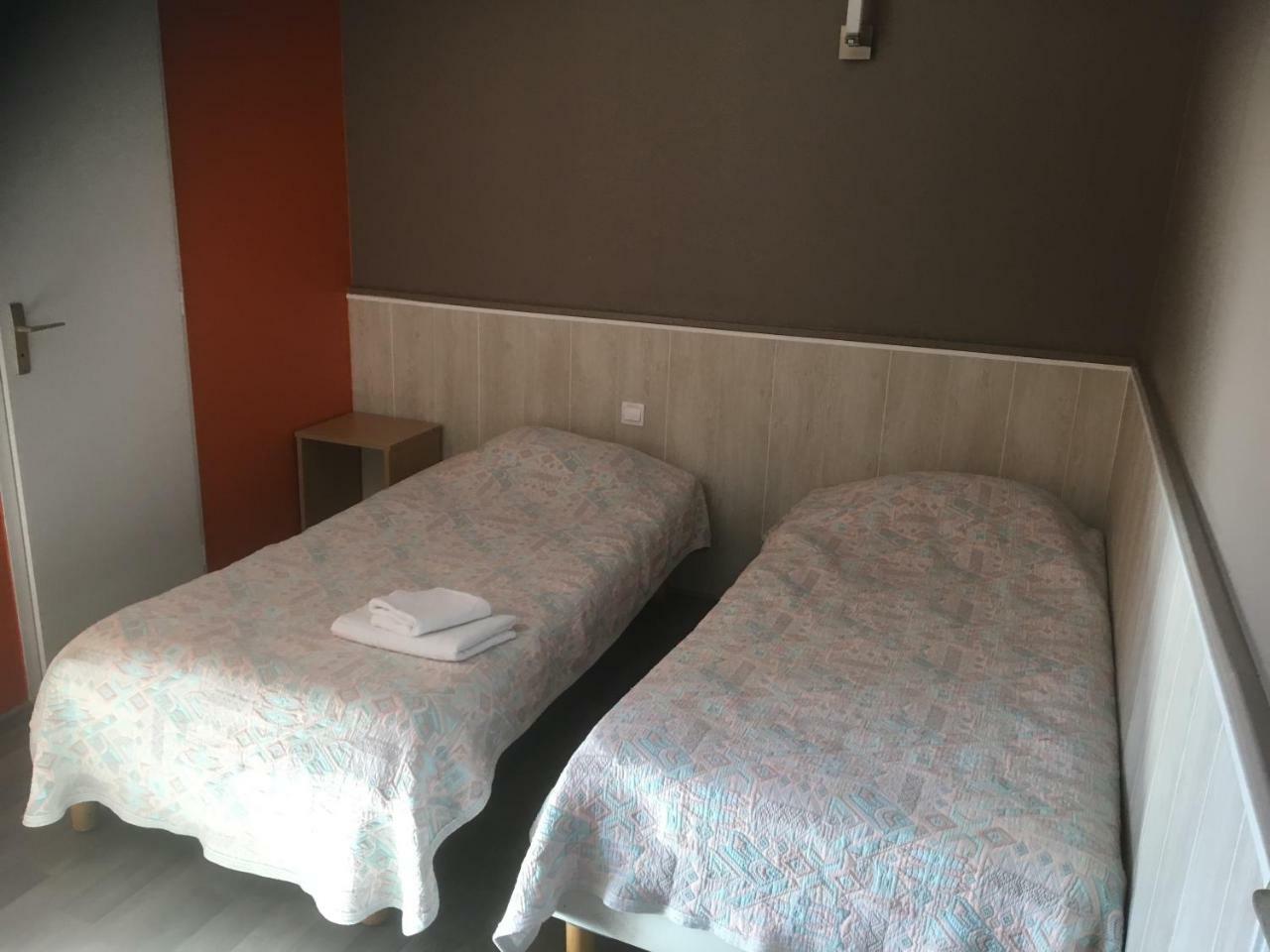 Hotel Le Cosy Pont-de-Cheruy Phòng bức ảnh